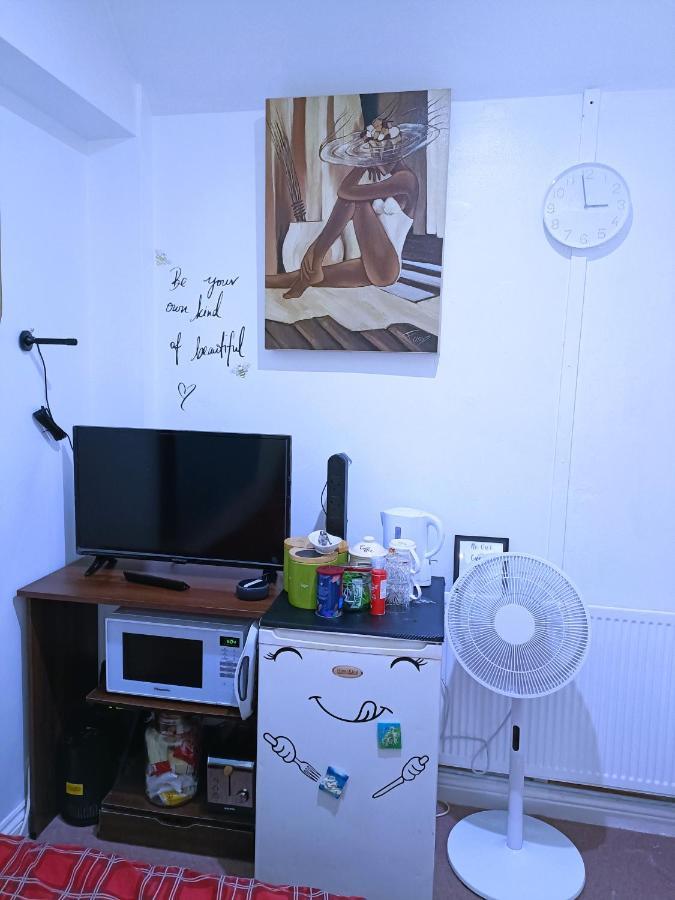 Homestay Bedspace Μπέρμιγχαμ Εξωτερικό φωτογραφία